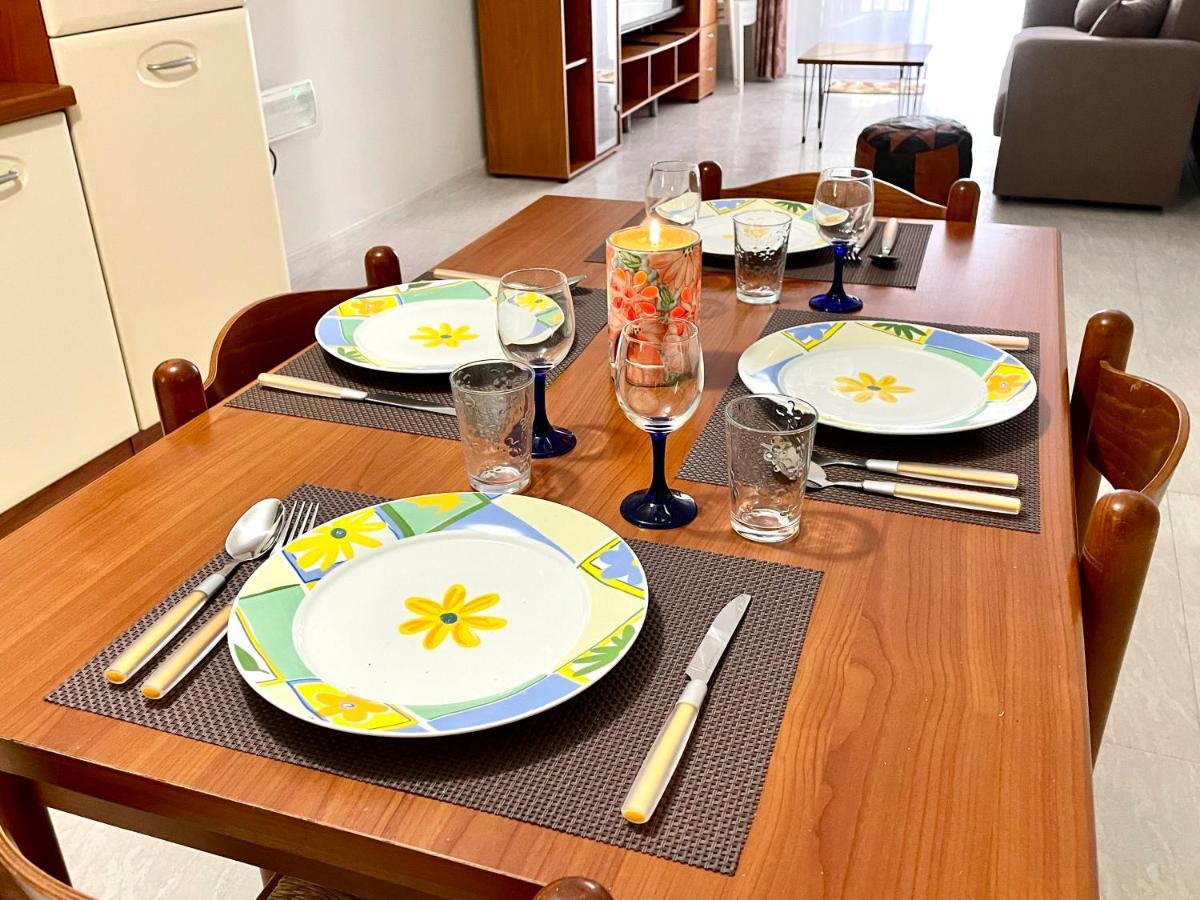 Regent Court - 3 Bedroom Apartment Within Walking Distance From Seafront St. Paul's Bay Dış mekan fotoğraf