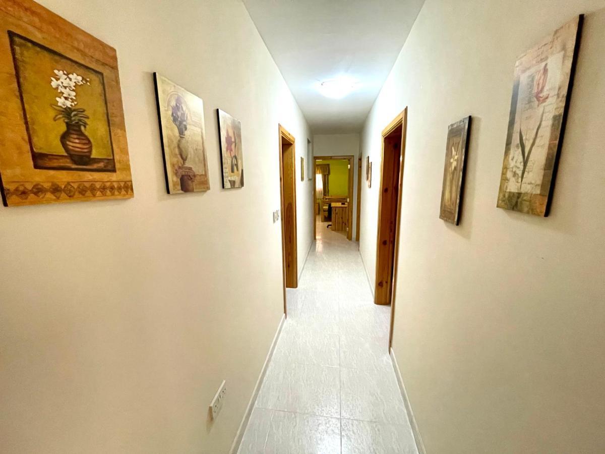 Regent Court - 3 Bedroom Apartment Within Walking Distance From Seafront St. Paul's Bay Dış mekan fotoğraf