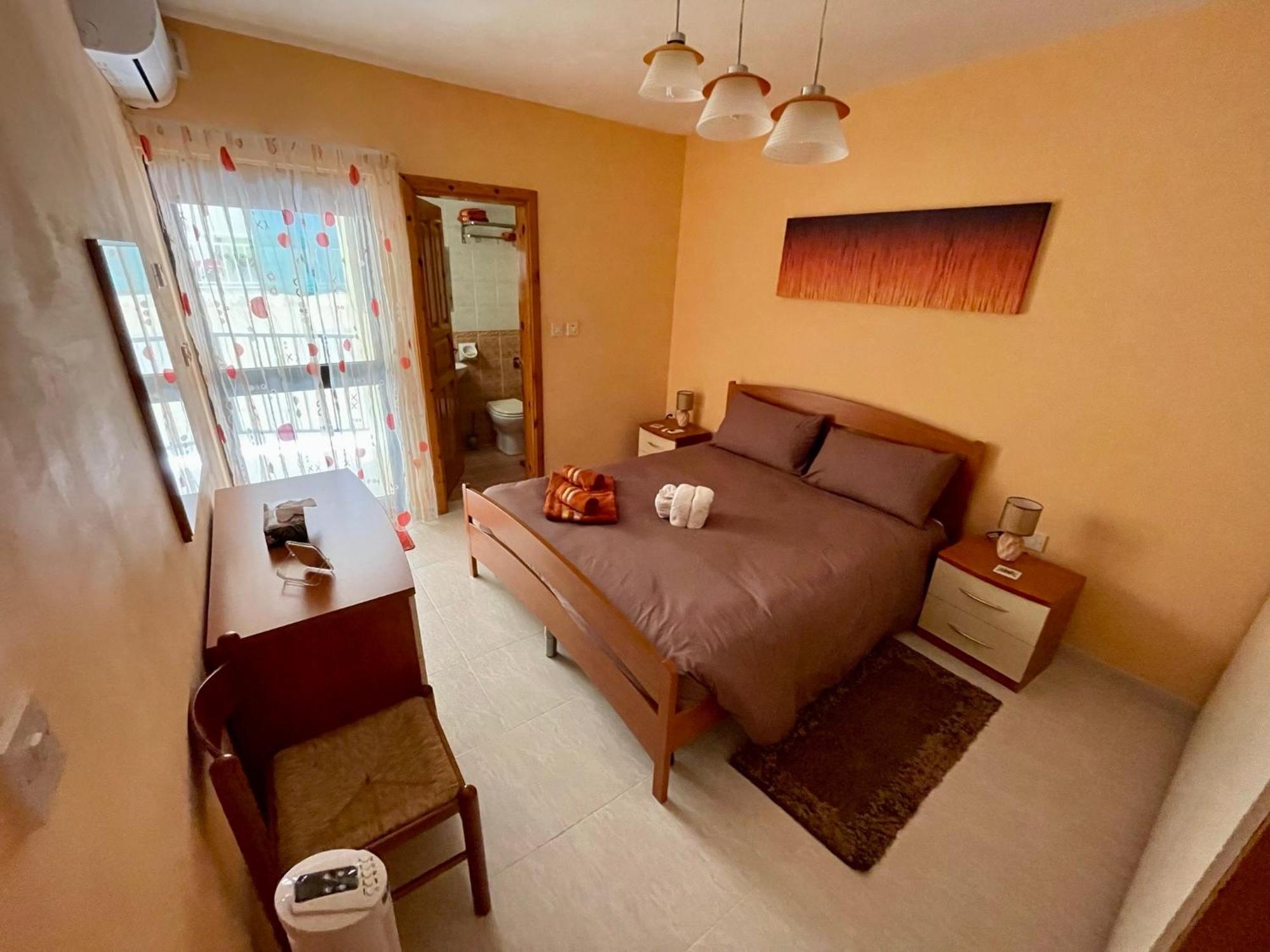 Regent Court - 3 Bedroom Apartment Within Walking Distance From Seafront St. Paul's Bay Dış mekan fotoğraf
