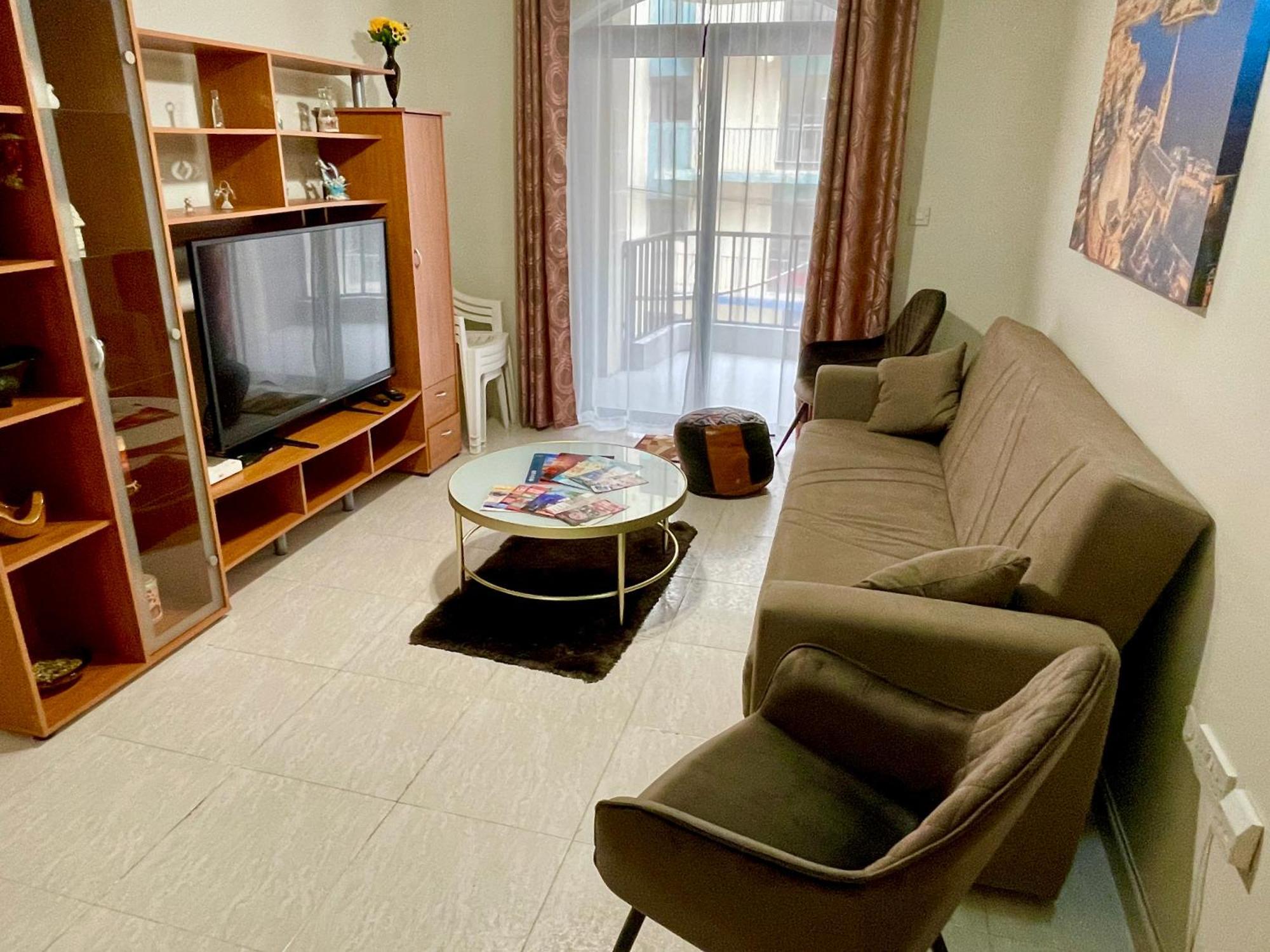 Regent Court - 3 Bedroom Apartment Within Walking Distance From Seafront St. Paul's Bay Dış mekan fotoğraf