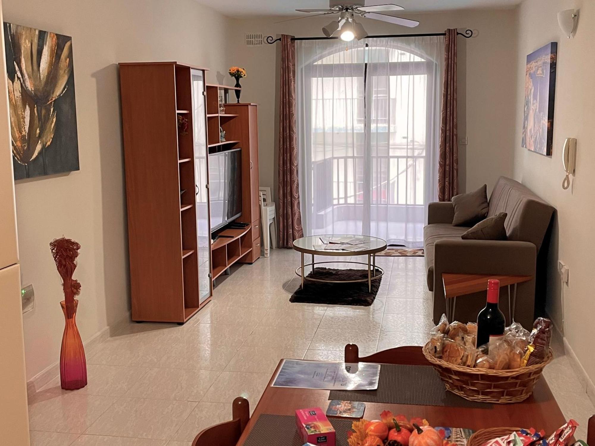 Regent Court - 3 Bedroom Apartment Within Walking Distance From Seafront St. Paul's Bay Dış mekan fotoğraf